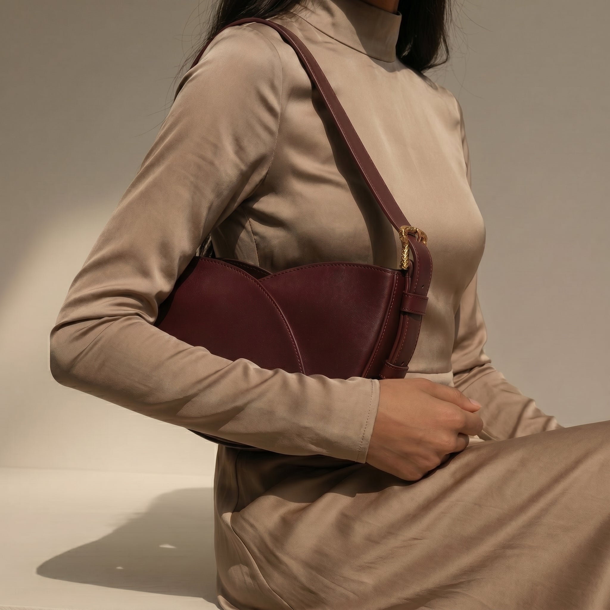 Lily - Brown