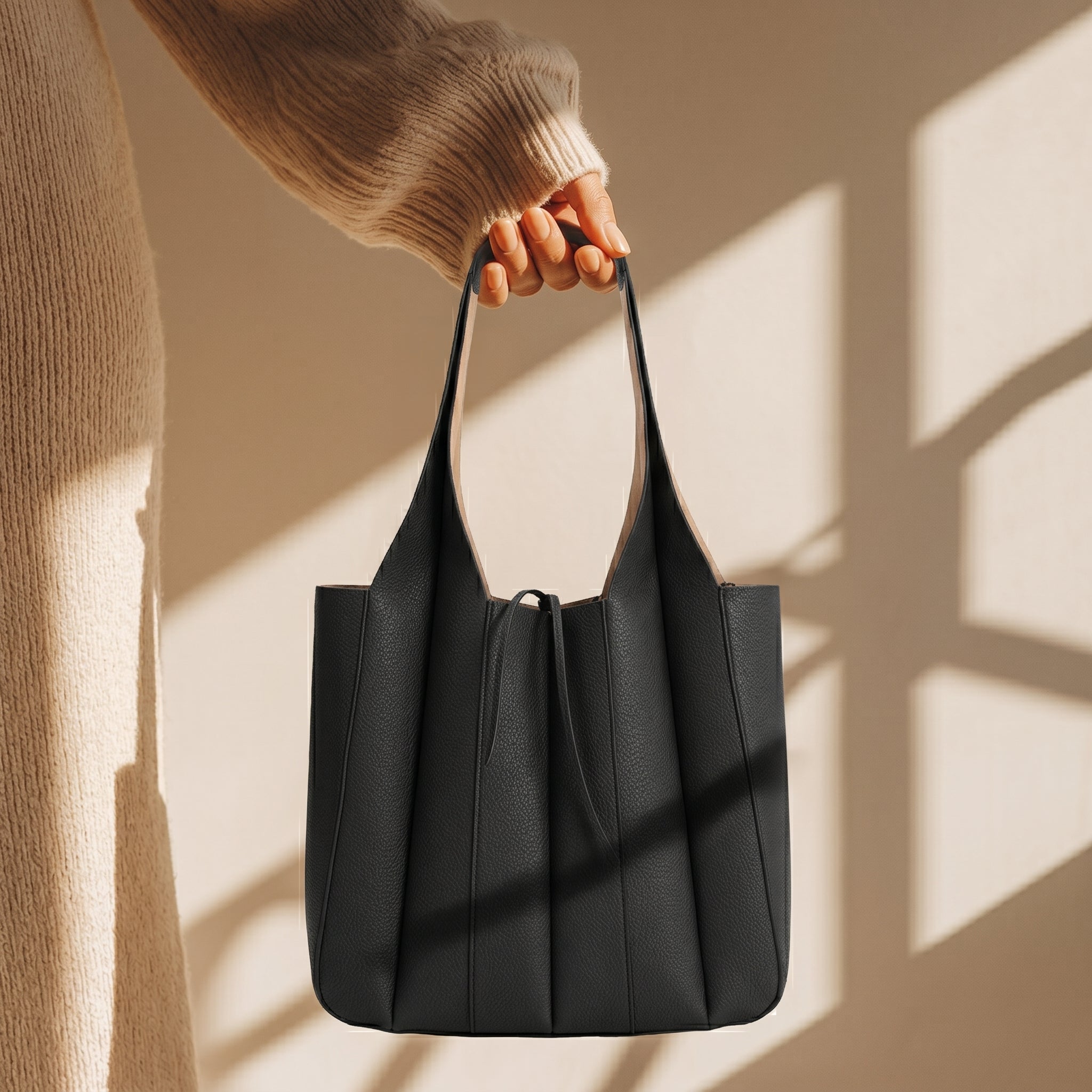 Iris - Black